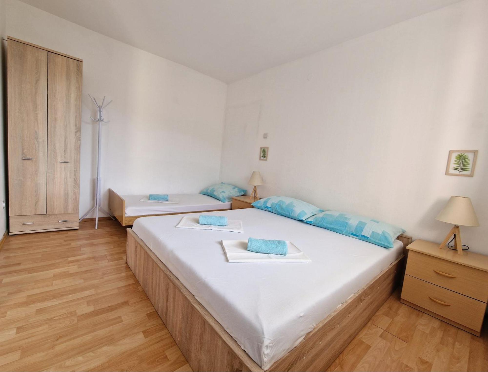 Apartments By The Sea Podaca, Makarska - 6874 Rom bilde